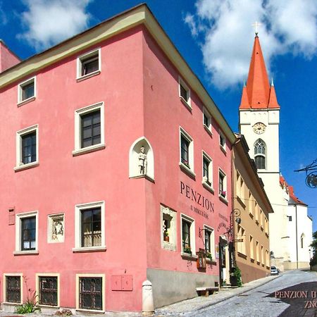 Boutique Apartments U Rolanda, Mikulasske Namesti Znojmo Ngoại thất bức ảnh