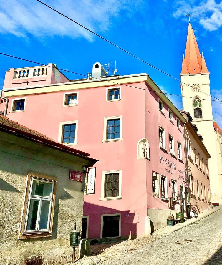 Boutique Apartments U Rolanda, Mikulasske Namesti Znojmo Ngoại thất bức ảnh