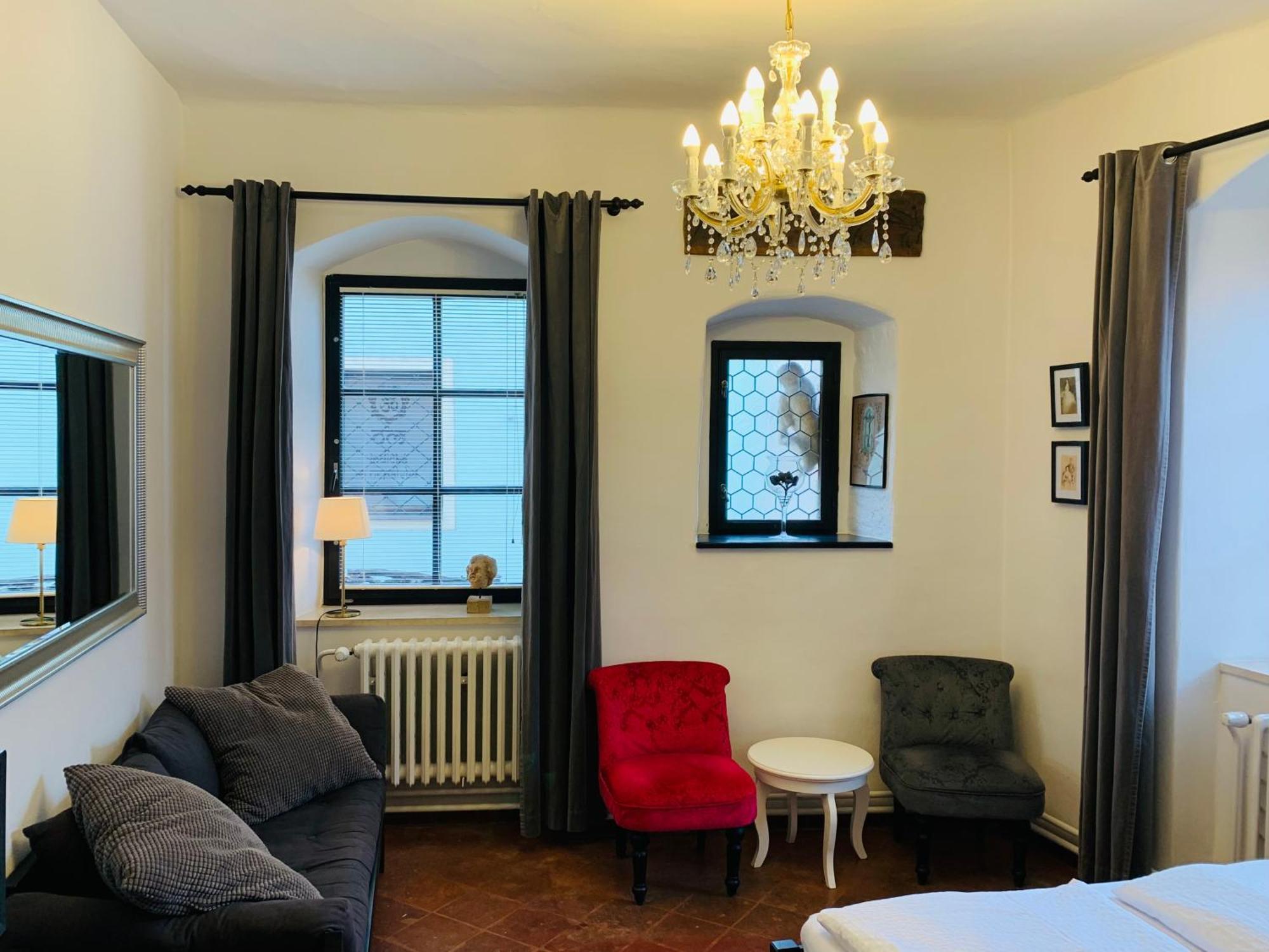 Boutique Apartments U Rolanda, Mikulasske Namesti Znojmo Ngoại thất bức ảnh