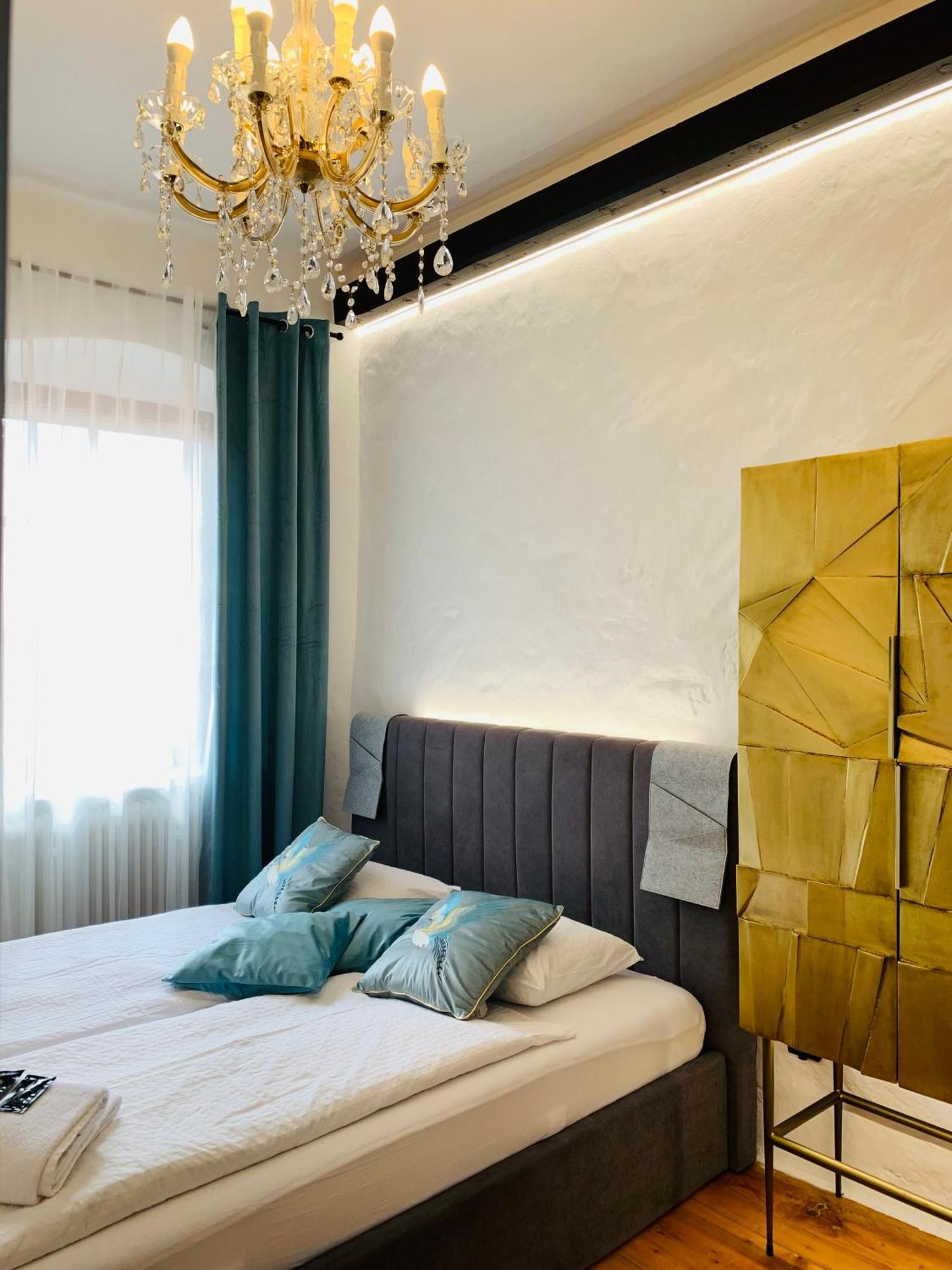 Boutique Apartments U Rolanda, Mikulasske Namesti Znojmo Ngoại thất bức ảnh