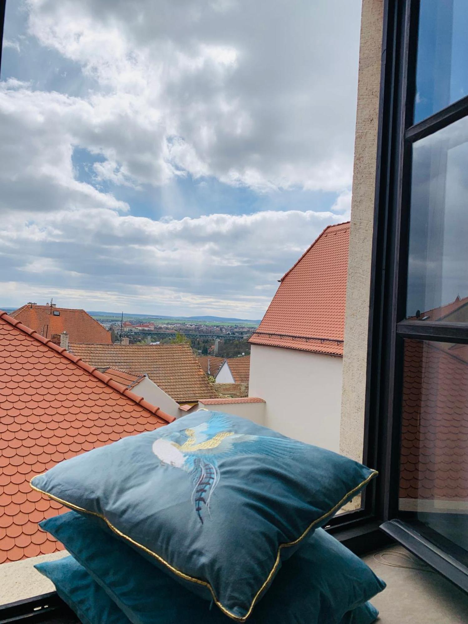 Boutique Apartments U Rolanda, Mikulasske Namesti Znojmo Ngoại thất bức ảnh