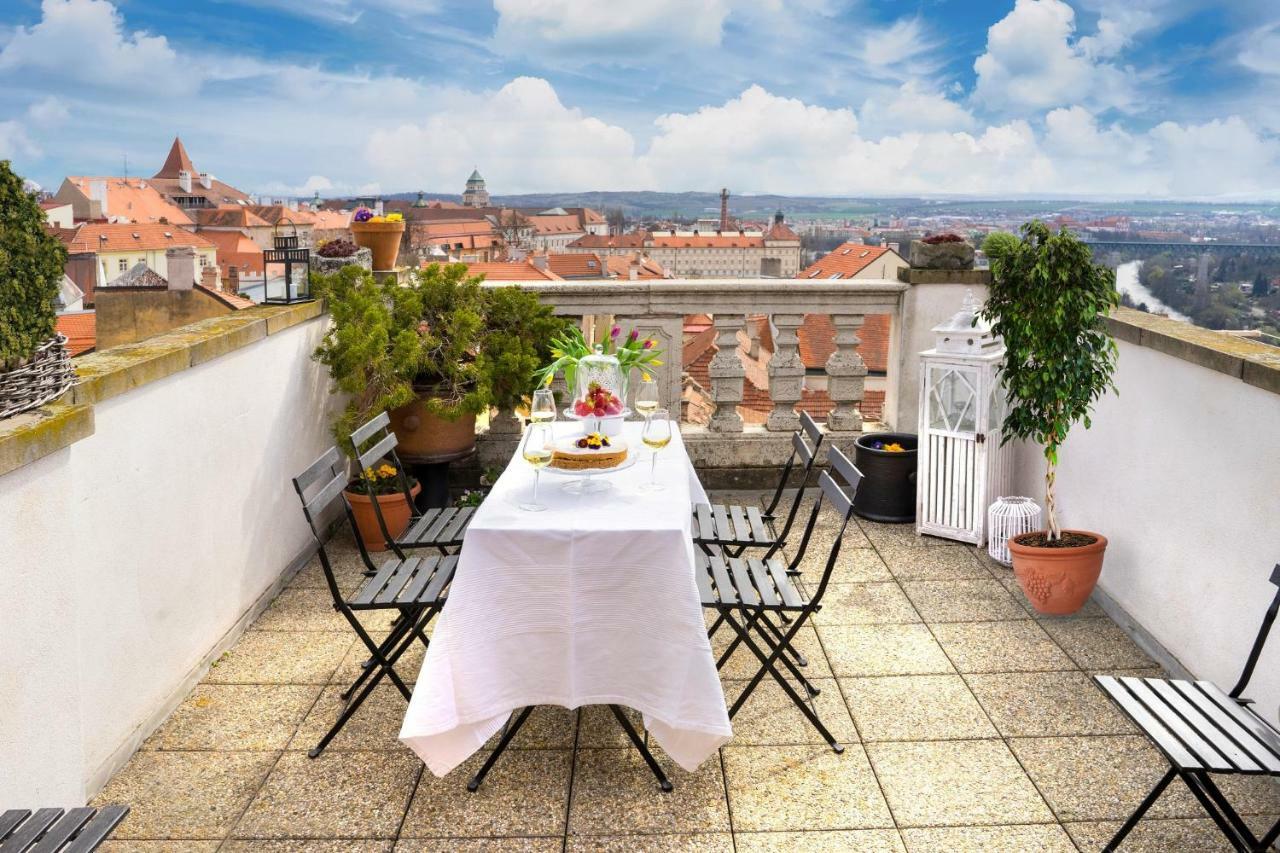 Boutique Apartments U Rolanda, Mikulasske Namesti Znojmo Ngoại thất bức ảnh